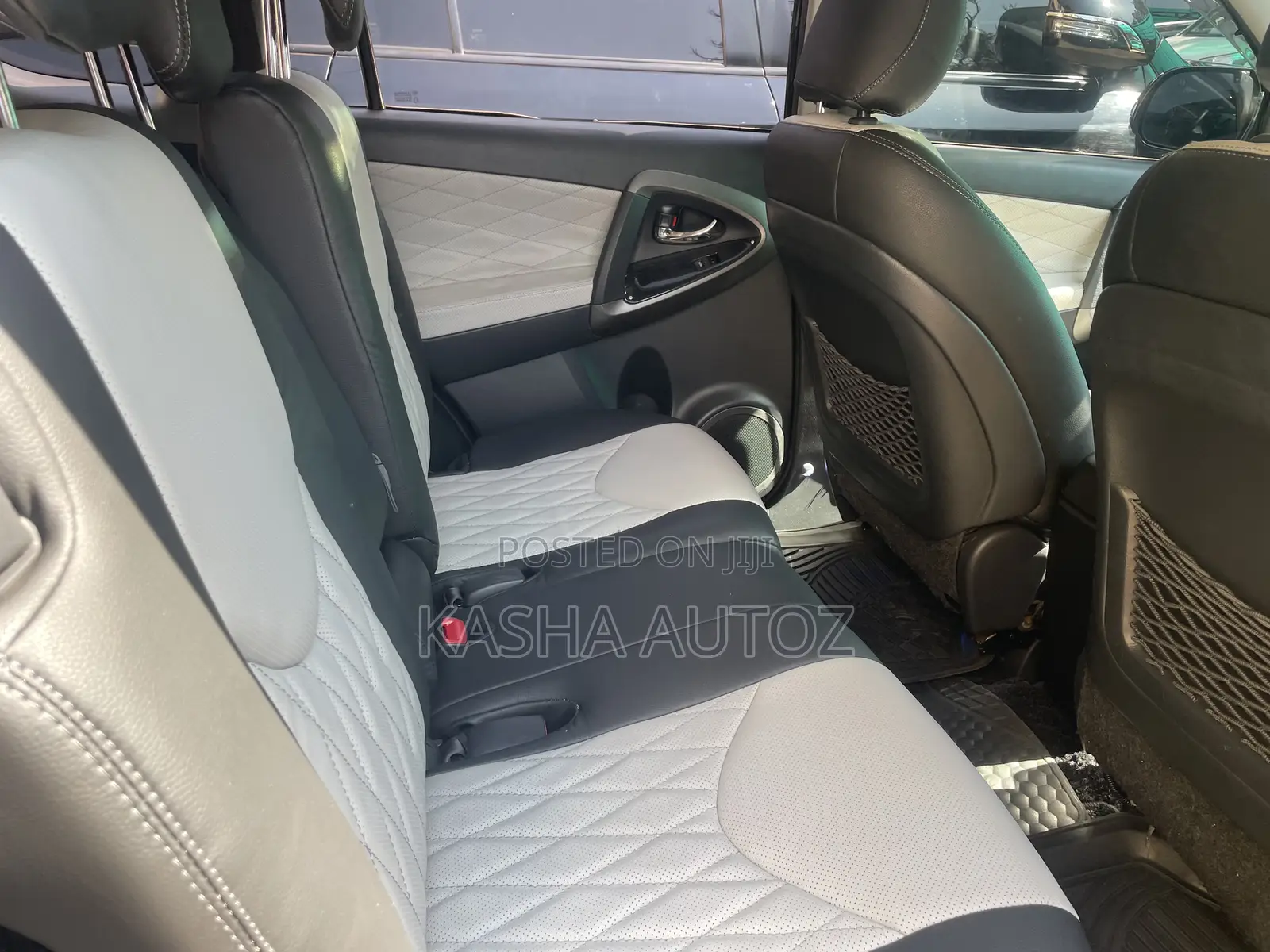 Toyota Vanguard 2012 Black
