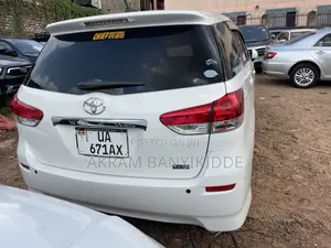 Toyota Wish 2011 White