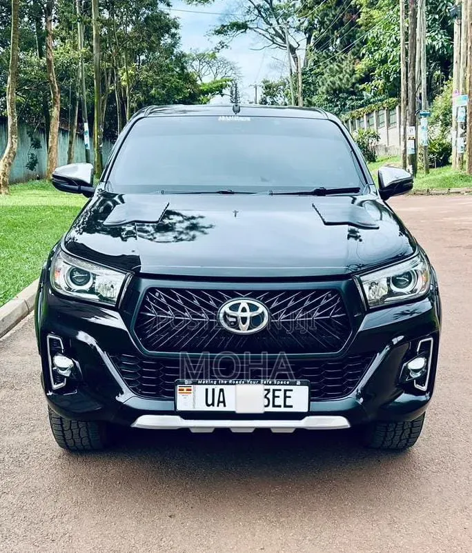 Toyota Hilux Revo Double Cab Deisel 2.8 RWD 2019 Black
