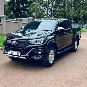 Toyota Hilux Revo Double Cab Deisel 2.8 RWD 2019 Black