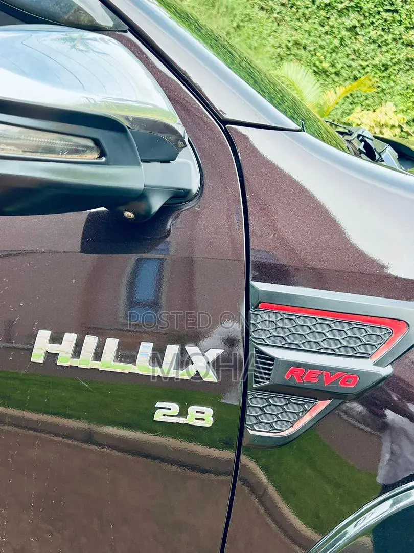 Toyota Hilux Revo Double Cab Deisel 2.8 RWD 2019 Black