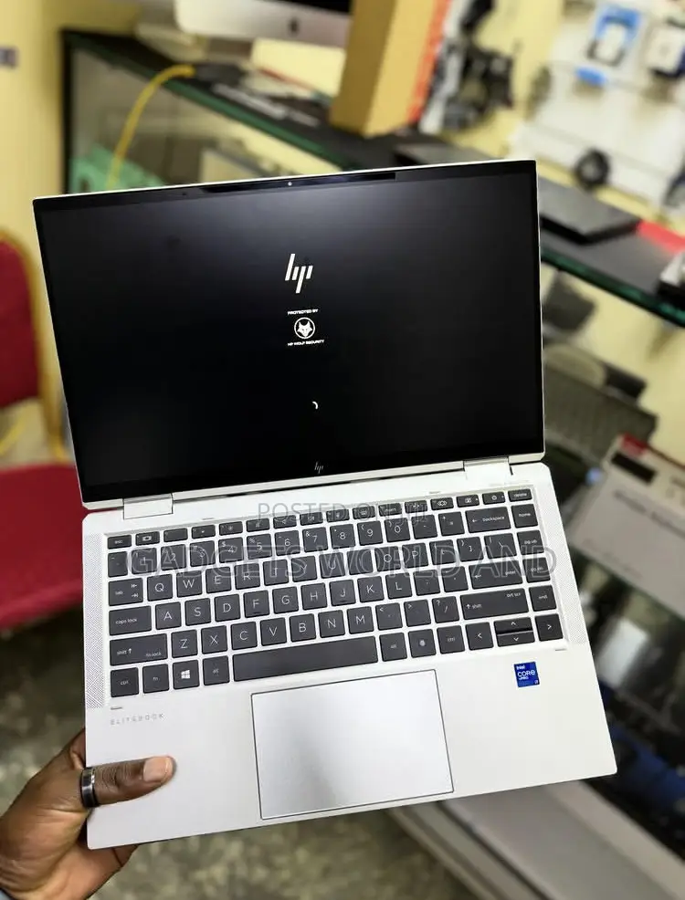 New Laptop HP EliteBook 1040 G8 32GB Intel Core i7 SSD 512GB