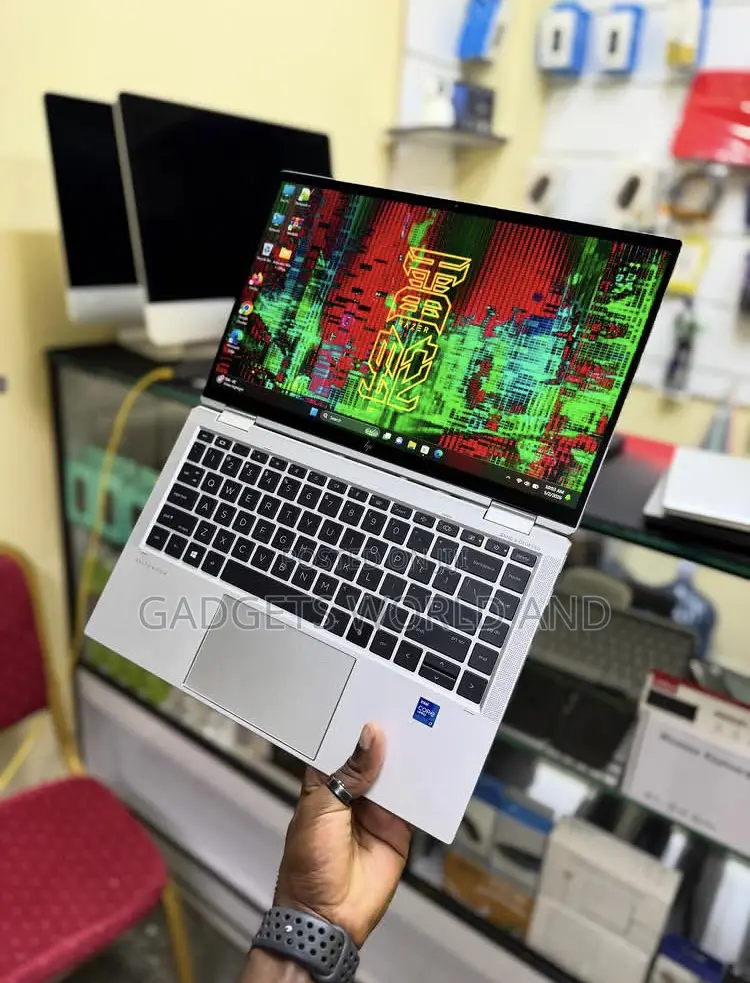 New Laptop HP EliteBook 1040 G8 32GB Intel Core i7 SSD 512GB