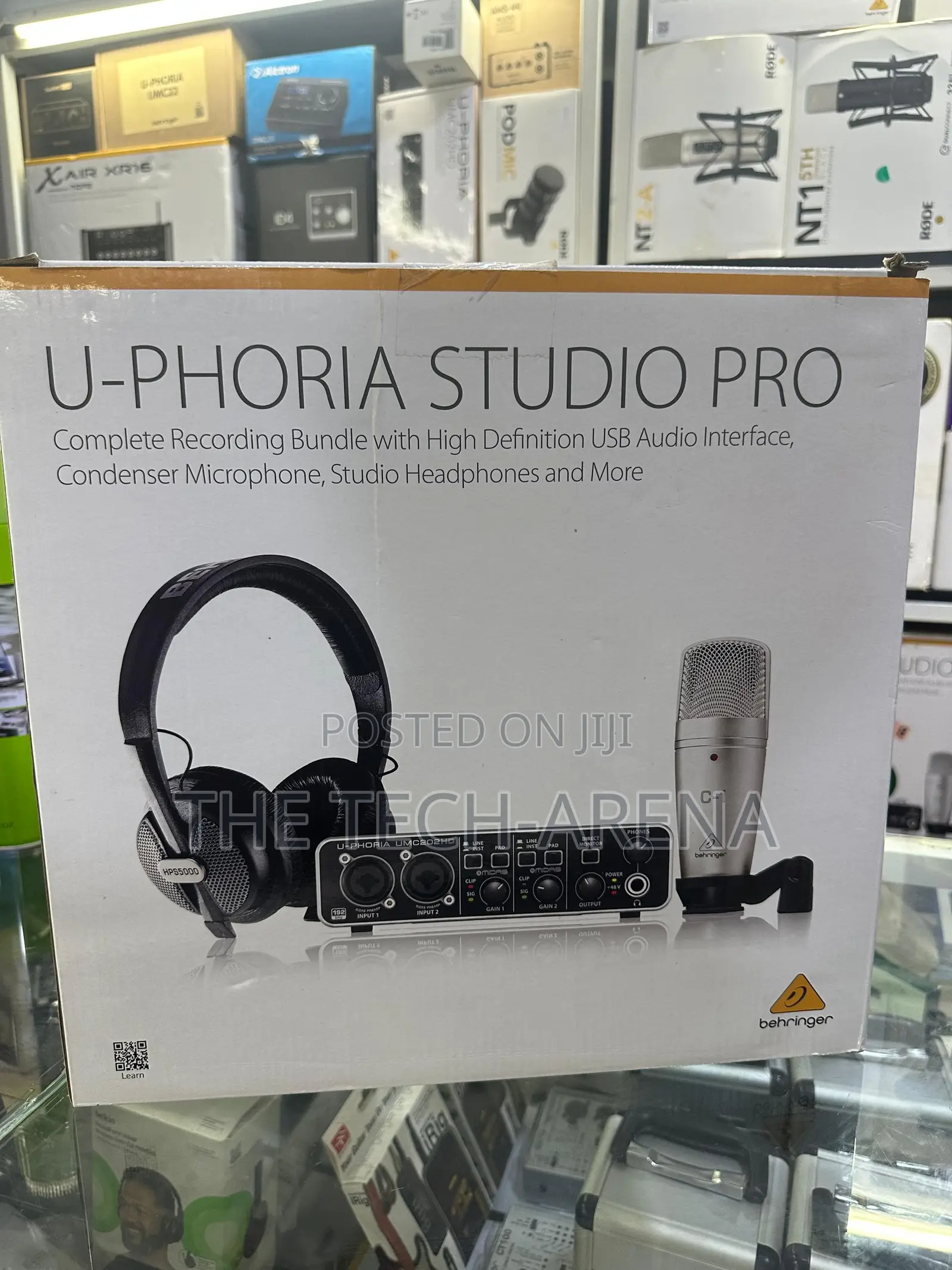 Behringer U-Phoria Studio Pro Recording Bundle