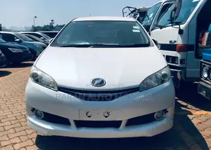 Toyota Wish 2013 White