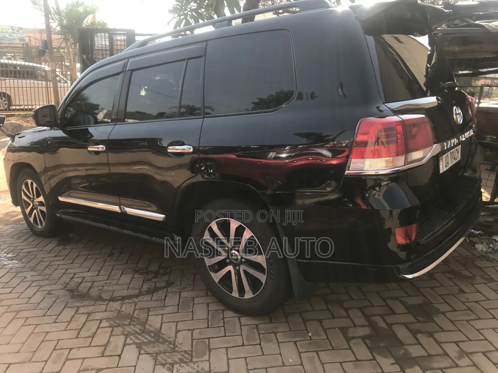 Toyota Land Cruiser Prado 2016 Black