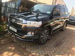 Toyota Land Cruiser Prado 2016 Black