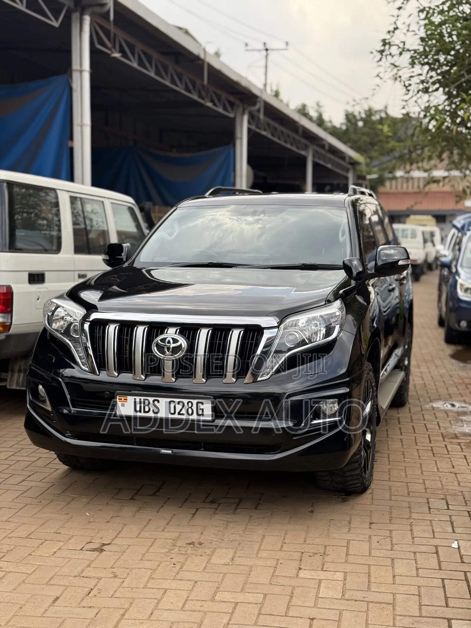 Toyota Land Cruiser Prado 2.8 D-4D 2015 Black