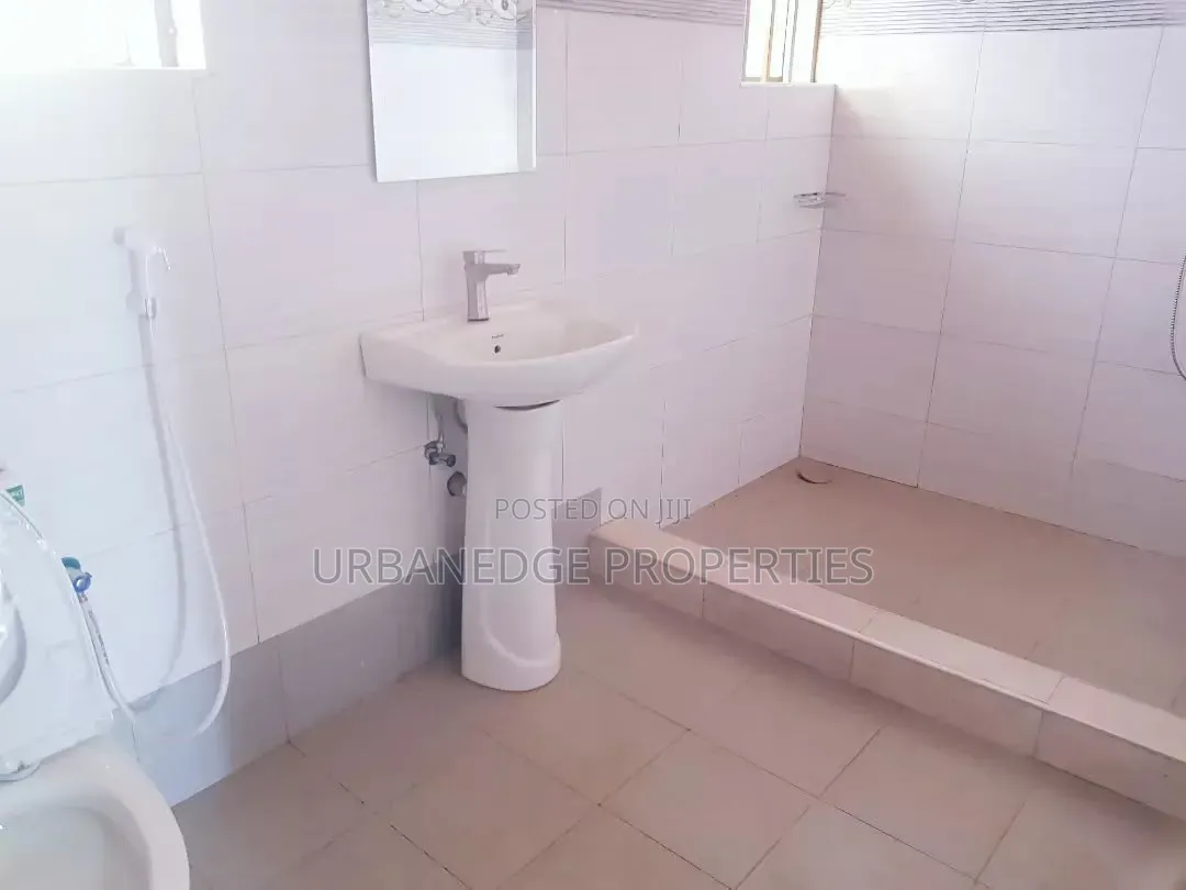 2bdrm Apartment in Kabalagala, Central Division for rent