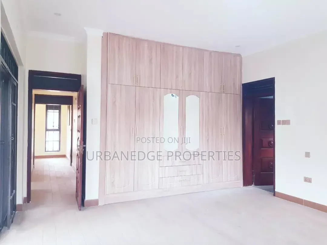 6bdrm Mansion in Buziga, Central Division for rent