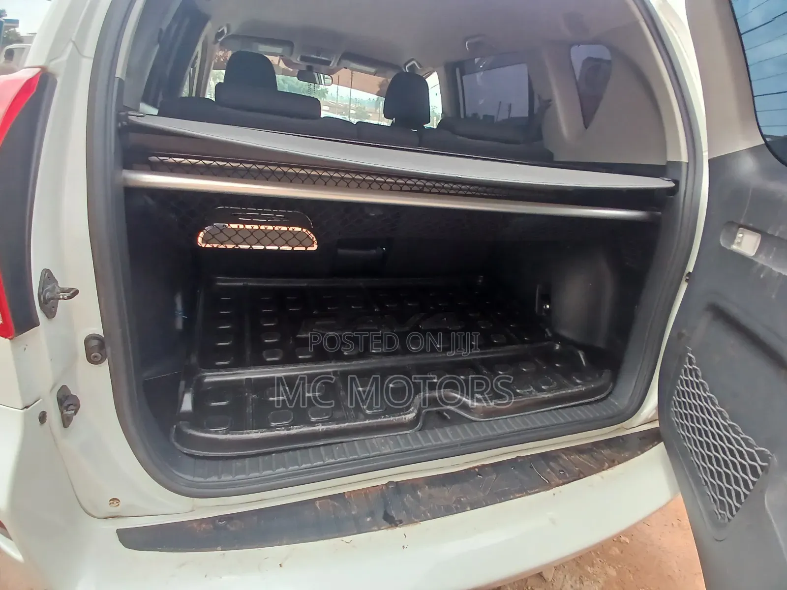 Toyota RAV4 2.5 Limited 4x4 2011 White