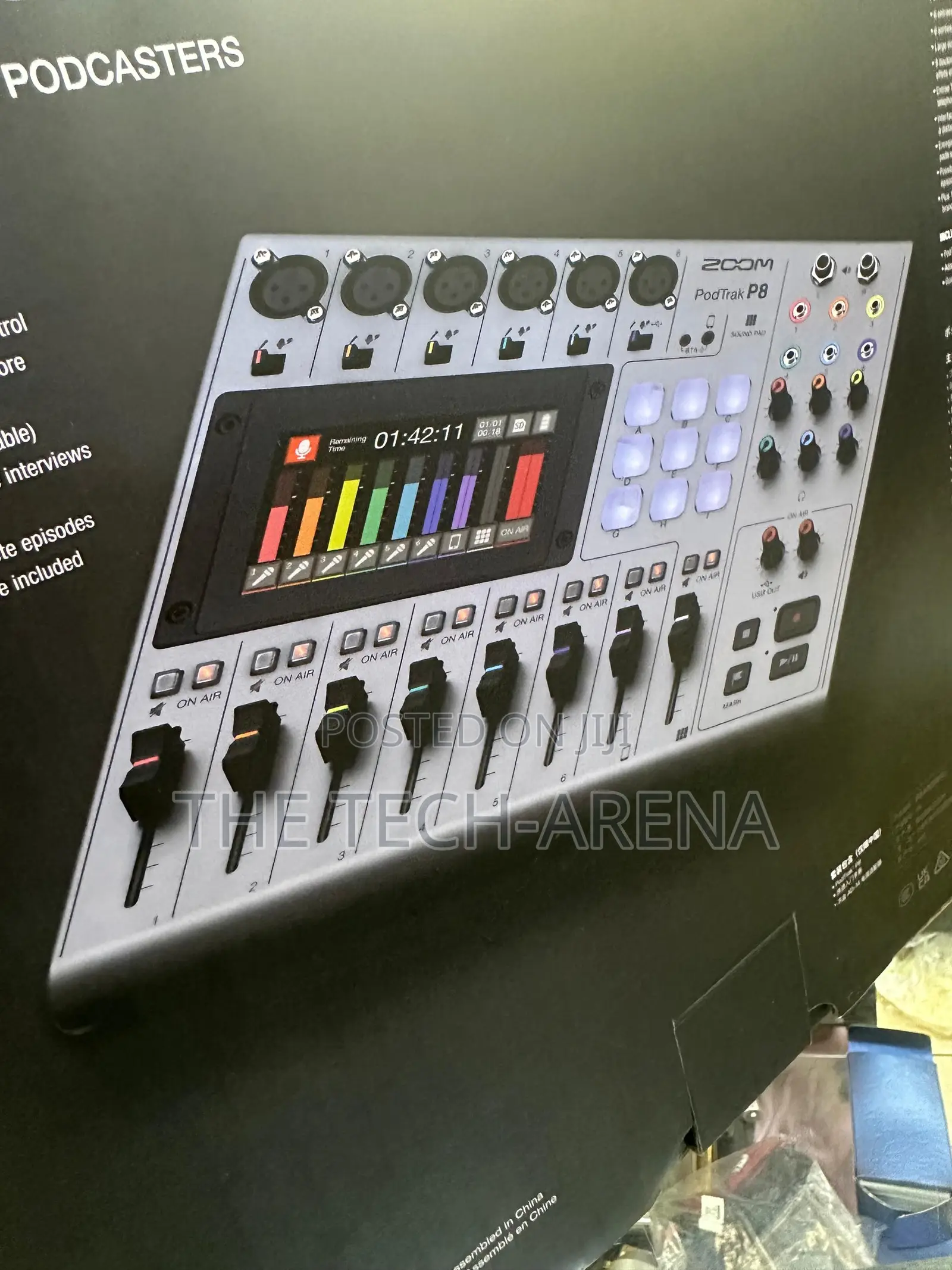 Zoom Podtrak P8 Podcast Production Studio