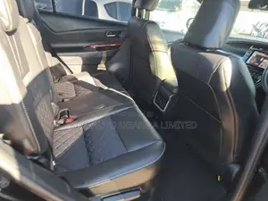 Toyota Harrier 2.0 2017 Black