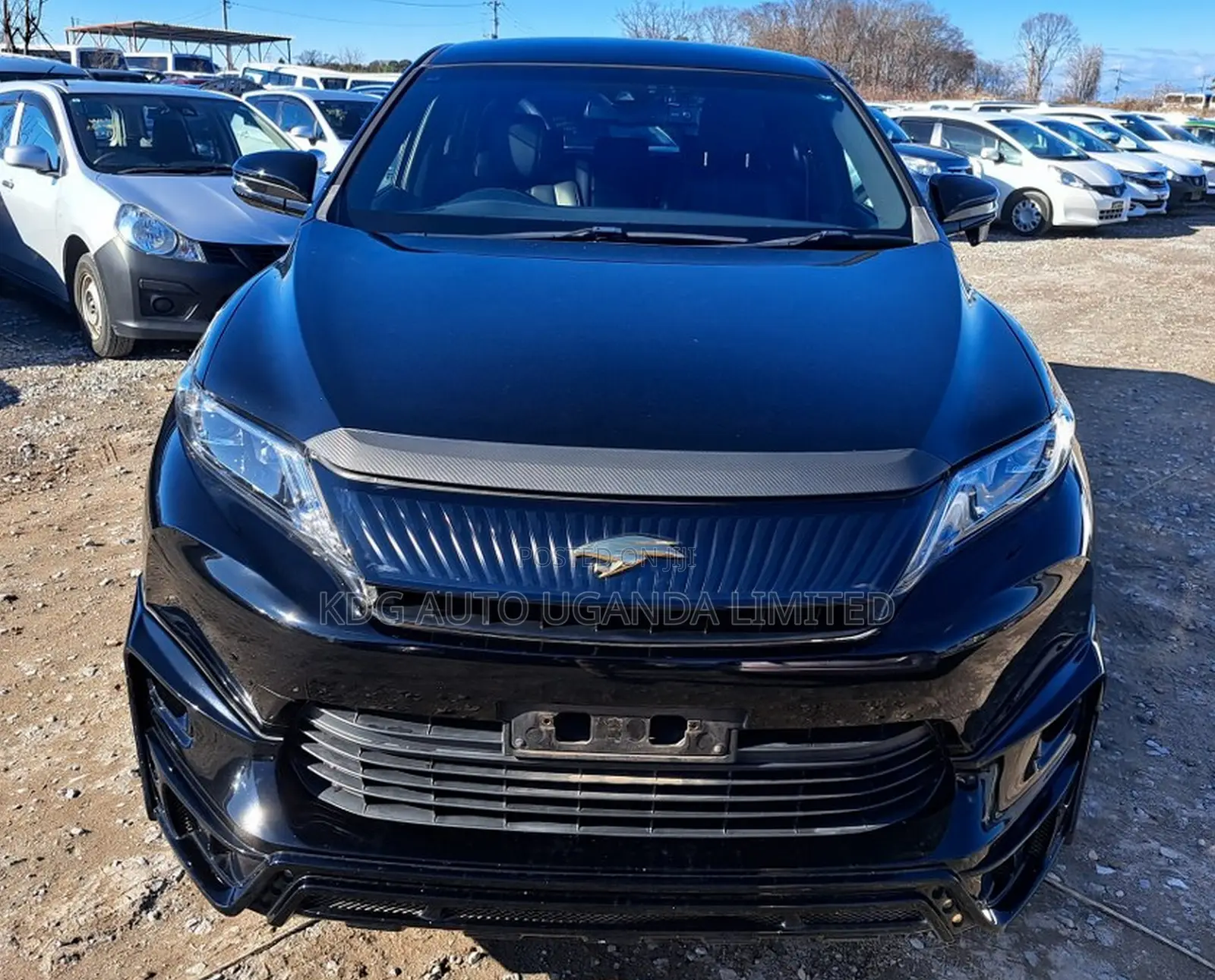 Toyota Harrier 2.0 2017 Black