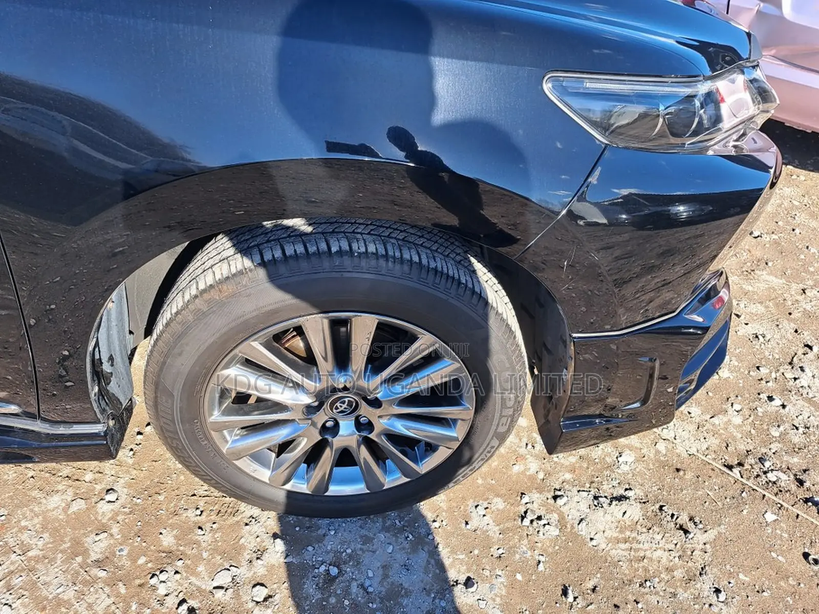 Toyota Harrier 2.0 2017 Black