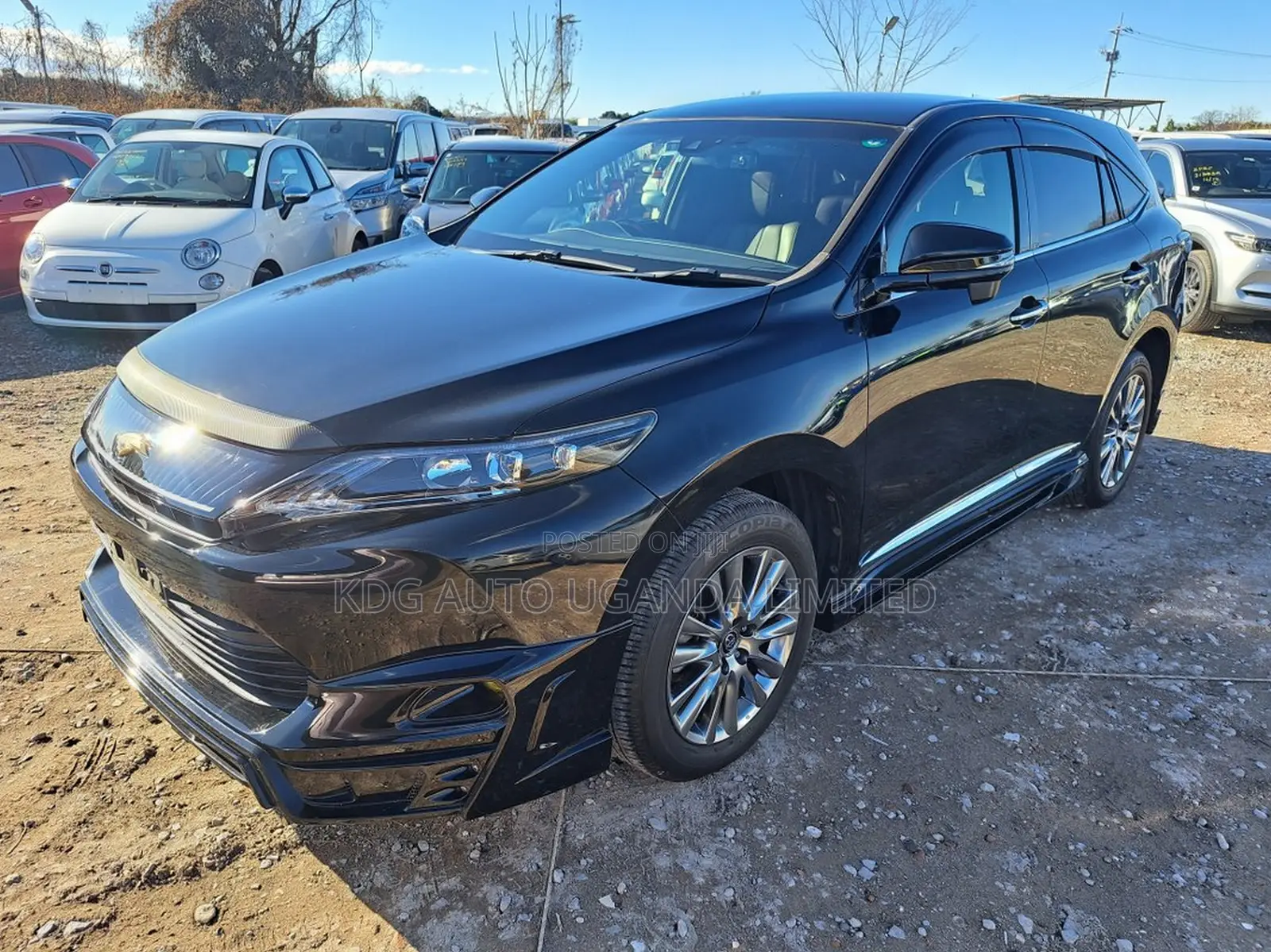 Toyota Harrier 2.0 2017 Black