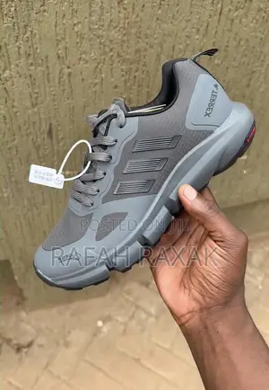 New Classic Mid Grey Adidas Terrex Gore-Tex Hiking Shoes