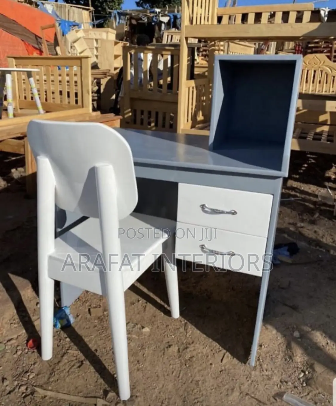 Adorable Two-Tone Desk Set in Soft White and Light Gray-Blue