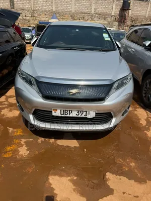 Toyota Harrier 2.0 4WD 2016 Silver