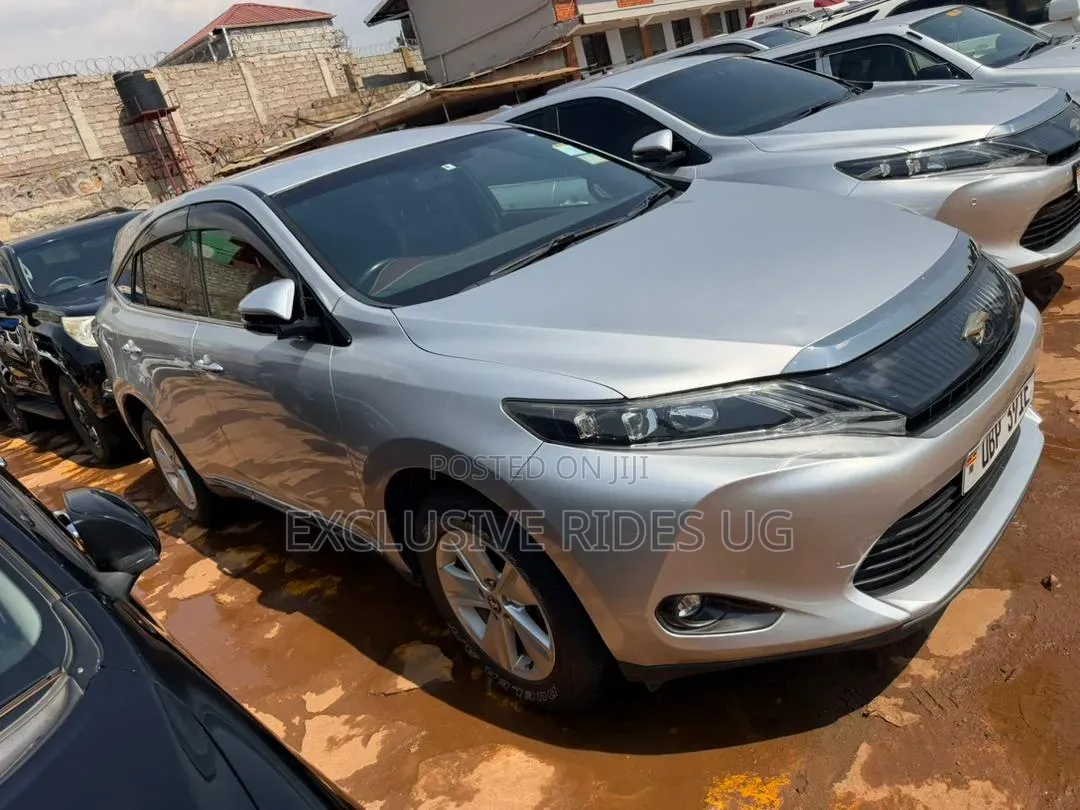 Toyota Harrier 2.0 4WD 2016 Silver