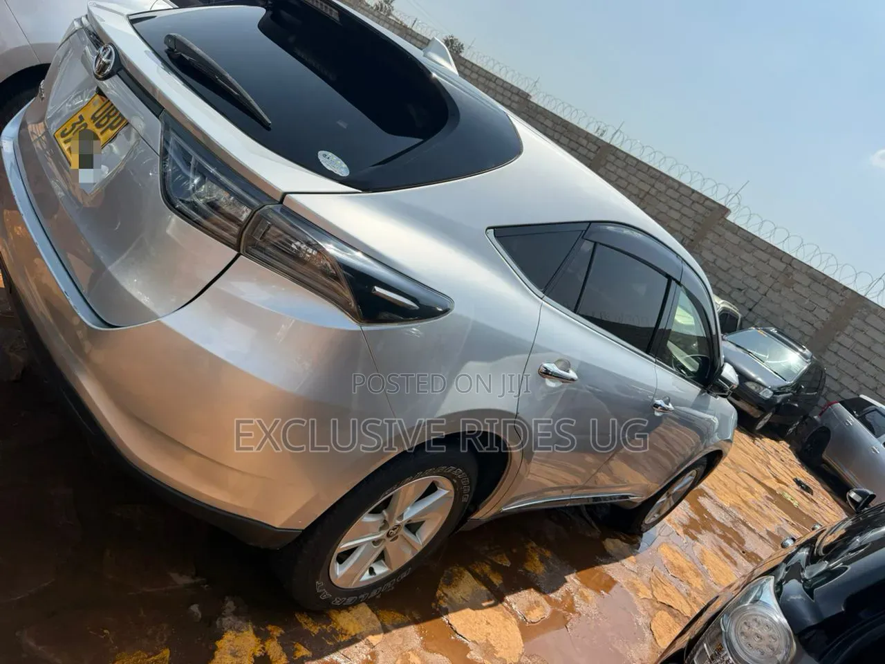 Toyota Harrier 2.0 4WD 2016 Silver