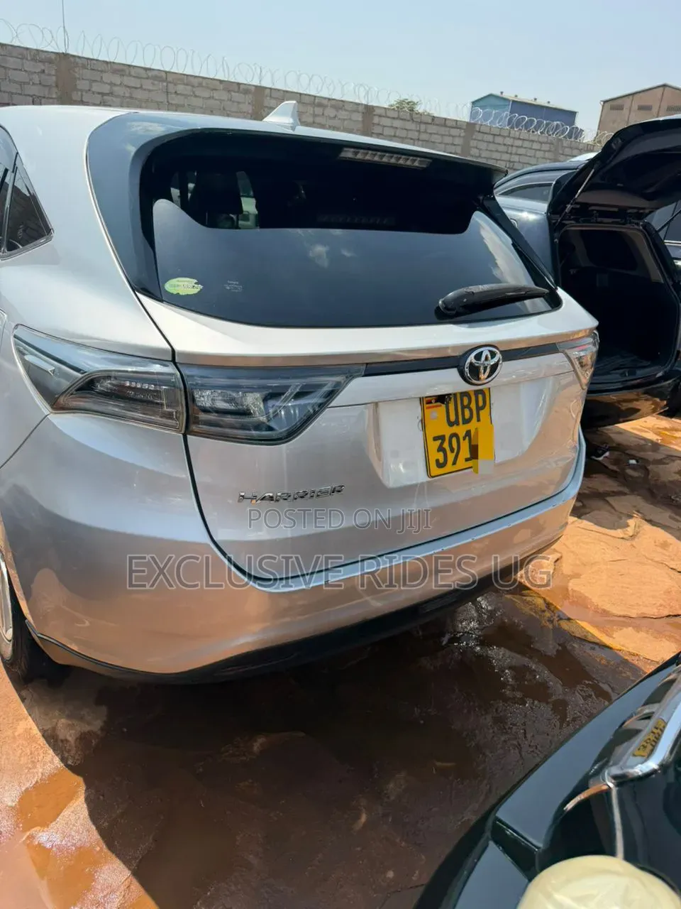 Toyota Harrier 2.0 4WD 2016 Silver