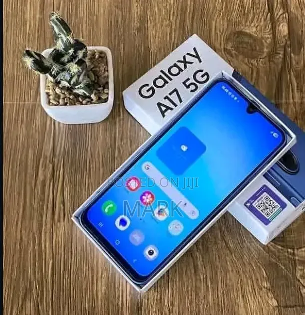 New Samsung Galaxy A17 5G 256 GB Blue