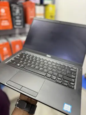 New Laptop Dell Latitude 7390 8GB Intel Core i7 SSD 256GB