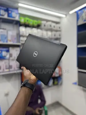 Laptop Dell Latitude 7390 8GB Intel Core i7 SSD 256GB