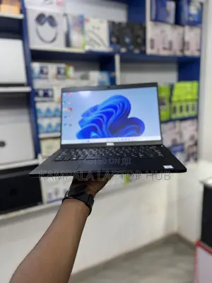 Laptop Dell Latitude 7390 16GB Intel Core i5 SSD 256GB