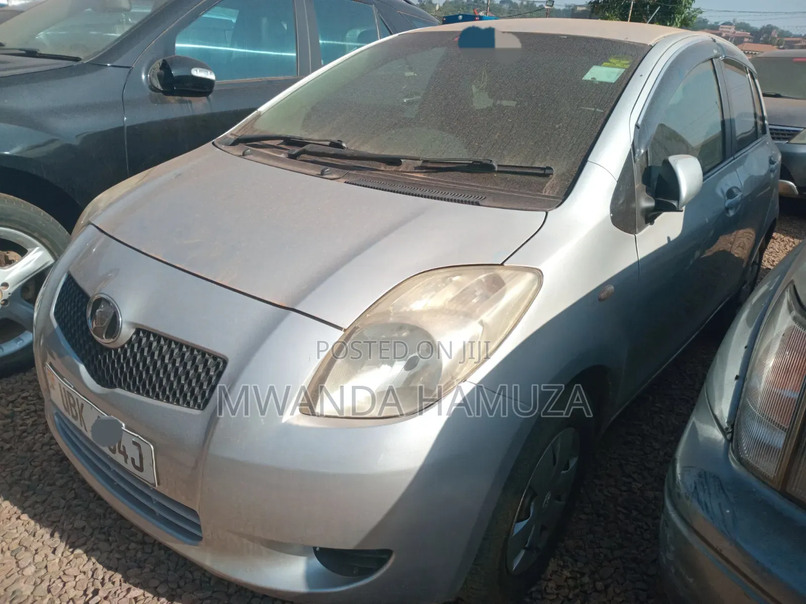 Toyota Vitz 2008 Silver
