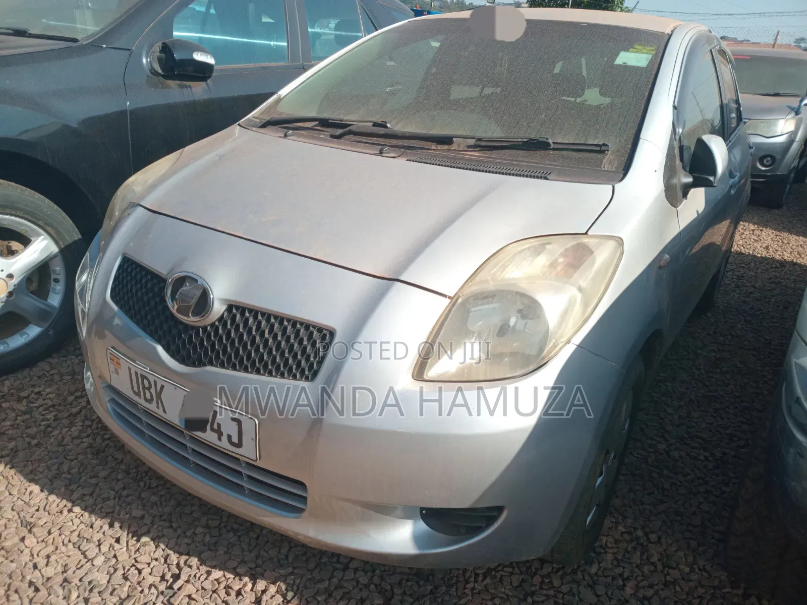 Toyota Vitz 2008 Silver