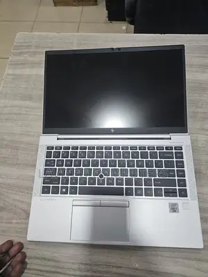 Laptop HP EliteBook 840 G8 8GB Intel Core i7 SSD 256GB