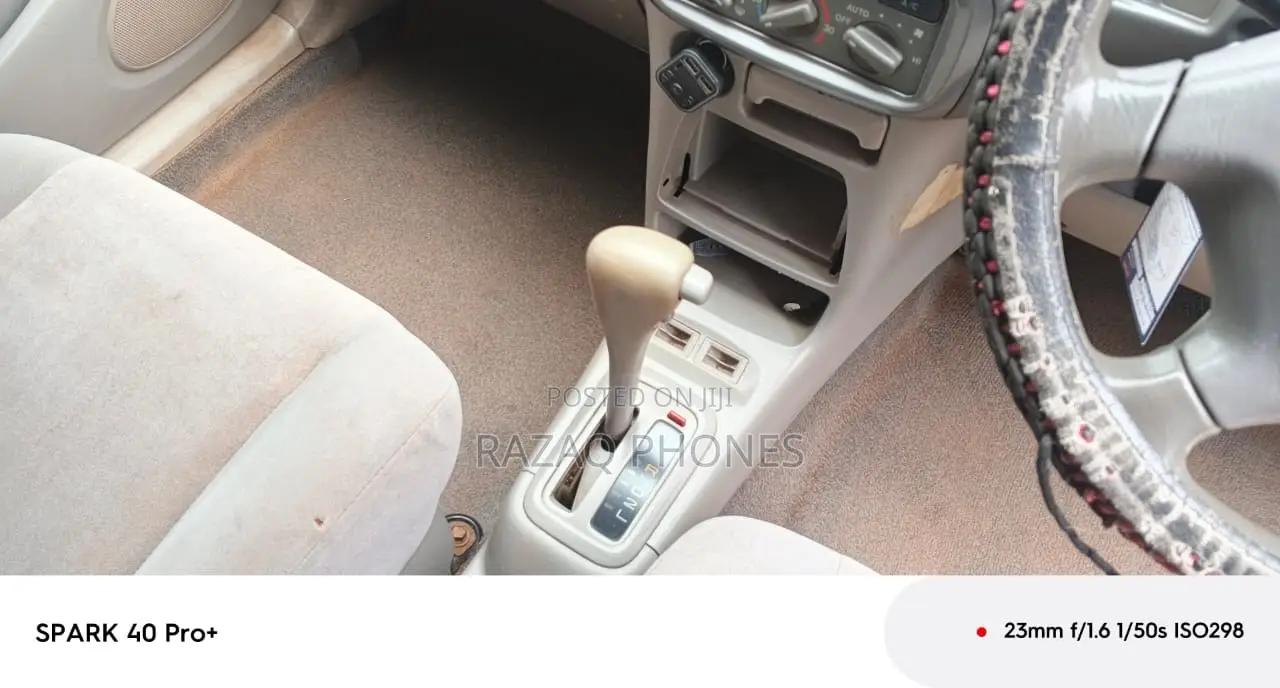Toyota Corolla Spacio 2000 White