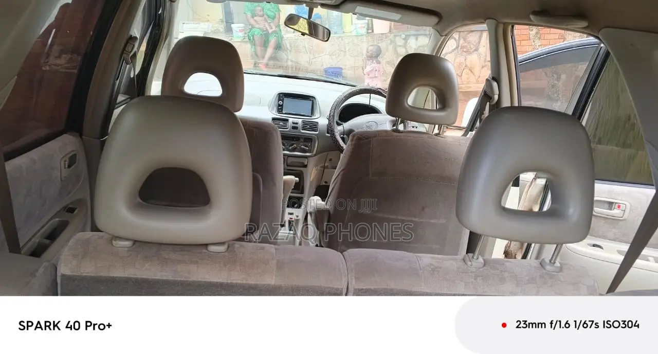 Toyota Corolla Spacio 2000 White