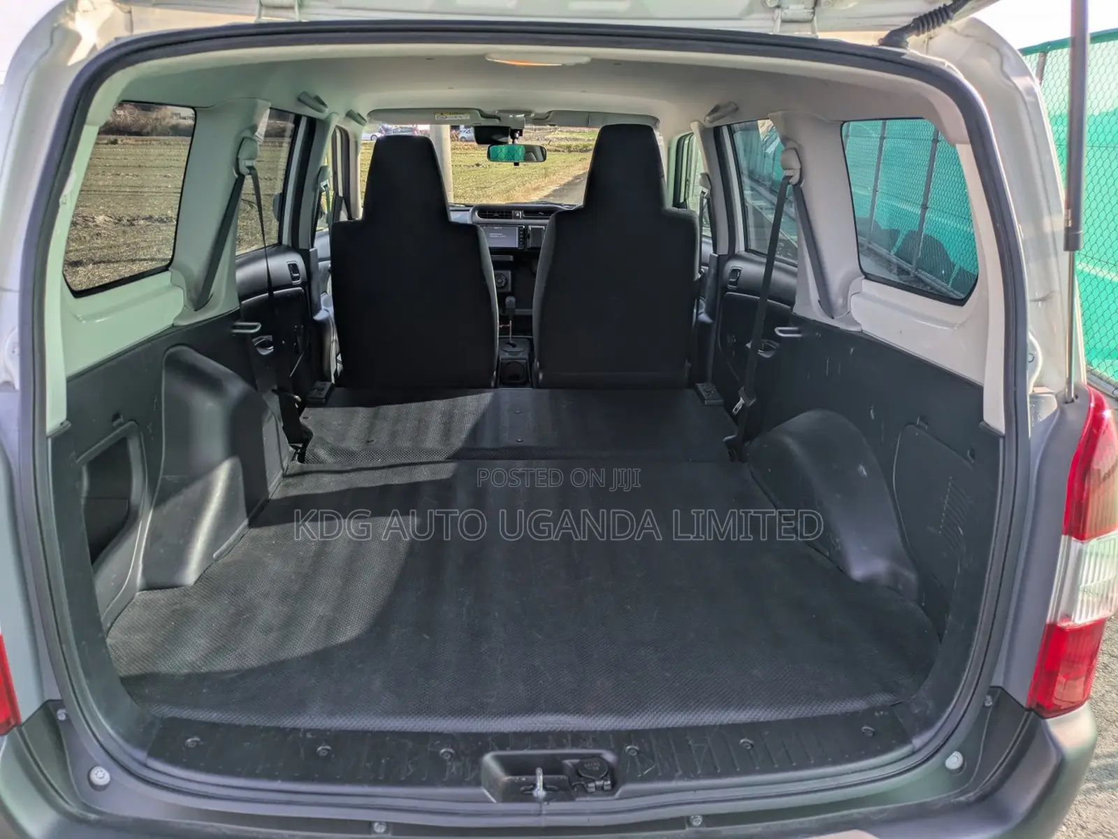Toyota Probox 1.5 DX Comfort 2WD 2018 White