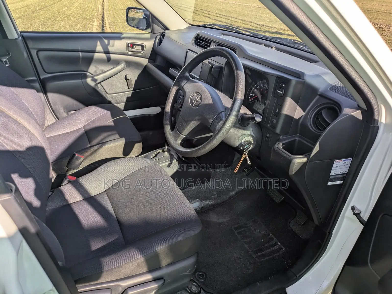 Toyota Probox 1.5 DX Comfort 2WD 2018 White