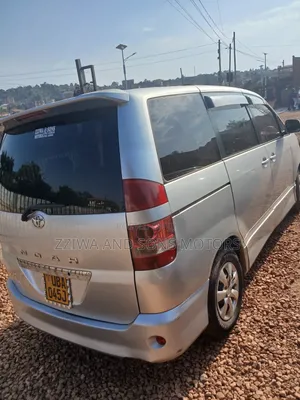 Toyota Noah 2006 Silver