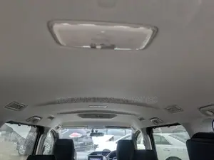 Toyota Noah 1.8 FWD Hybrid (7 seater) 2014 Burgundy