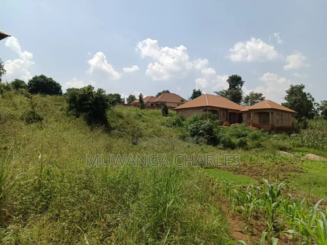 Plots on Sale in Kitukutwe