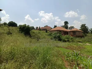 Plots on Sale in Kitukutwe