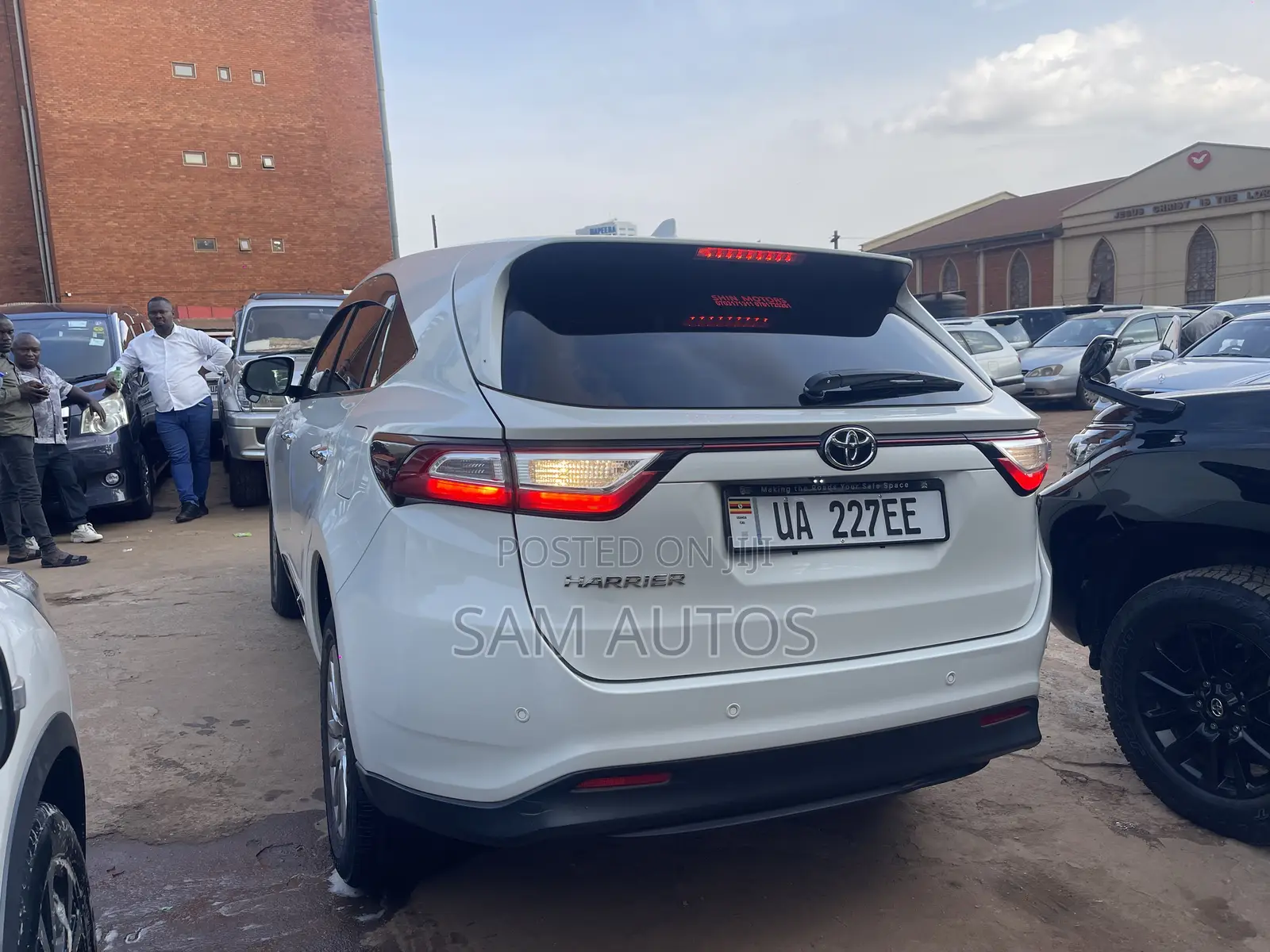 Toyota Harrier 2018 White