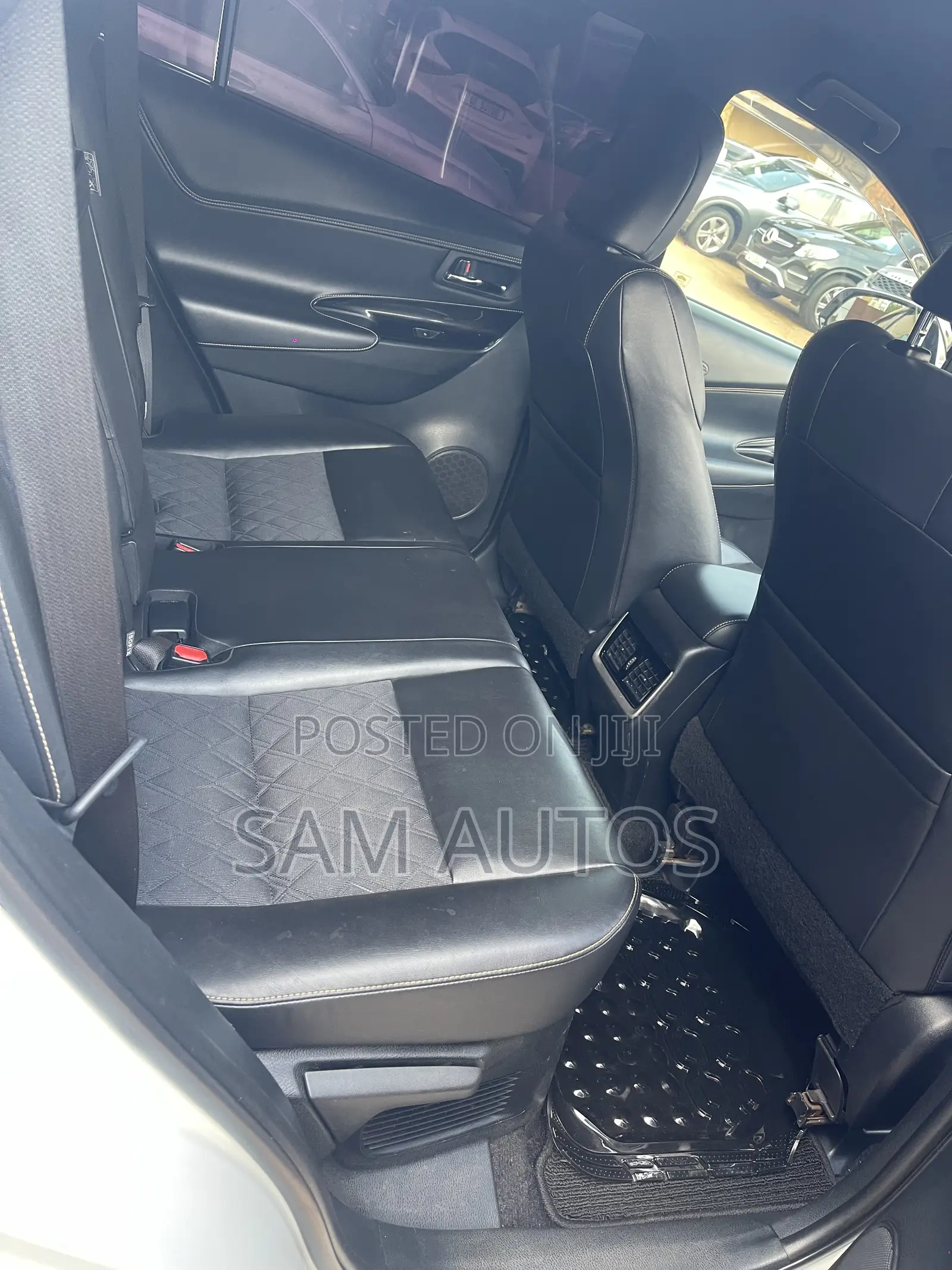 Toyota Harrier 2018 White
