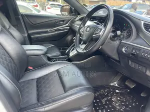 Toyota Harrier 2018 White