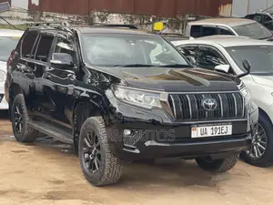 Toyota Land Cruiser Prado 2021 Black