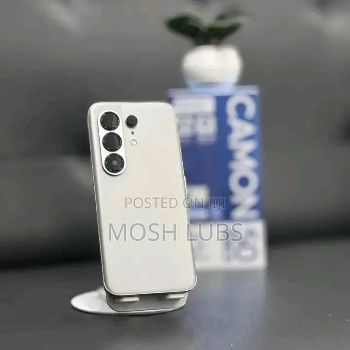 New Tecno Camon 50 Ultra 256 GB Silver