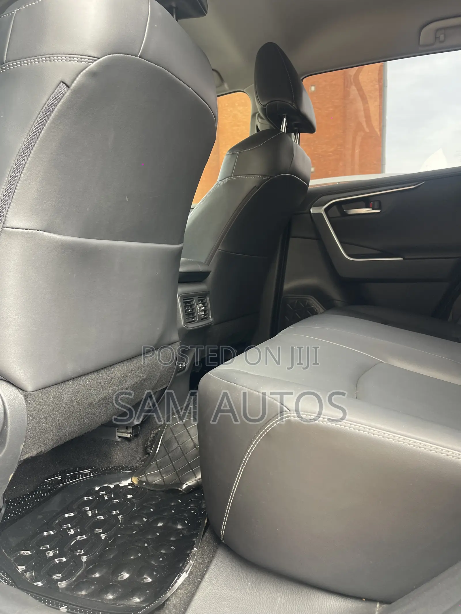 Toyota RAV4 2020 White
