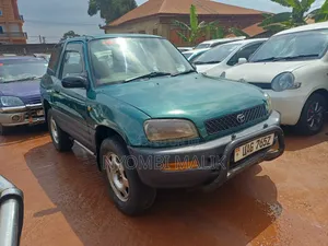 Toyota RAV4 1997 Green