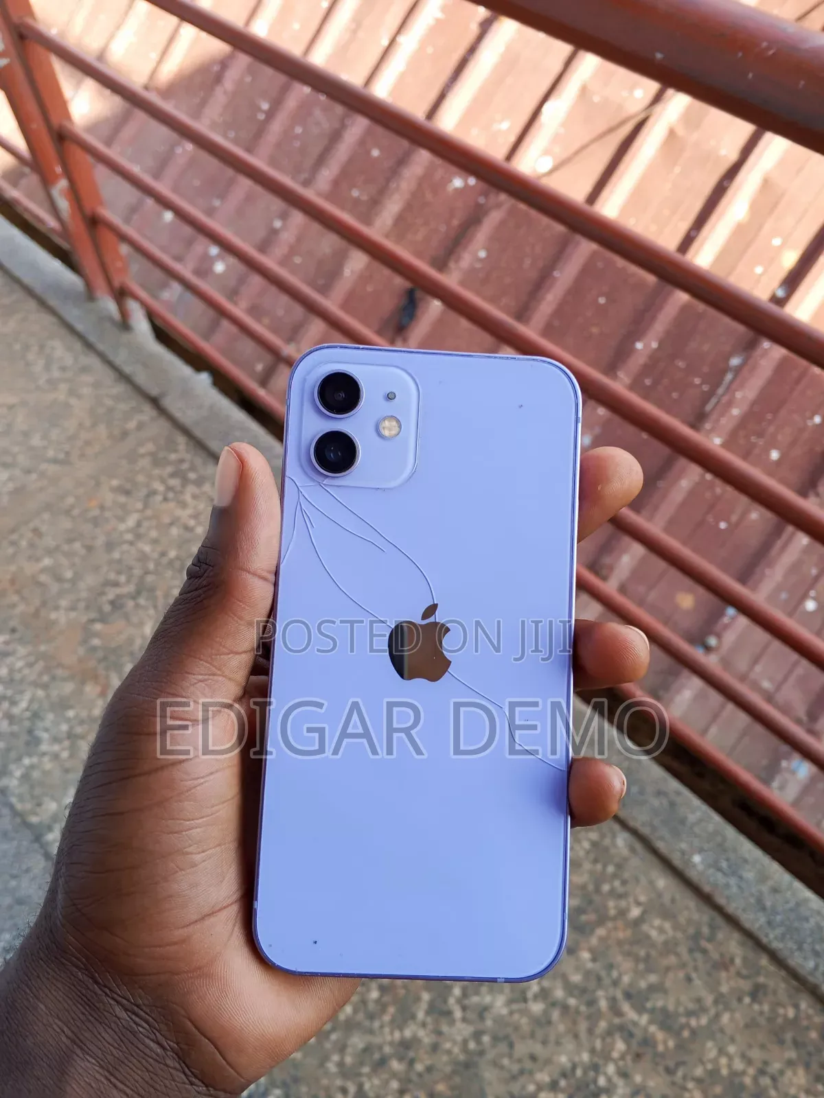 Apple iPhone 12 64 GB Purple