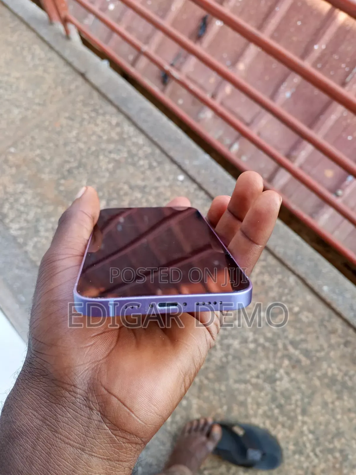 Apple iPhone 12 64 GB Purple